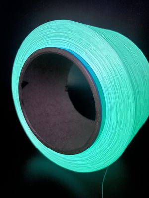 Pink Luminous Yarn Crochet bersinar dalam kegelapan 100 meter tahan UV